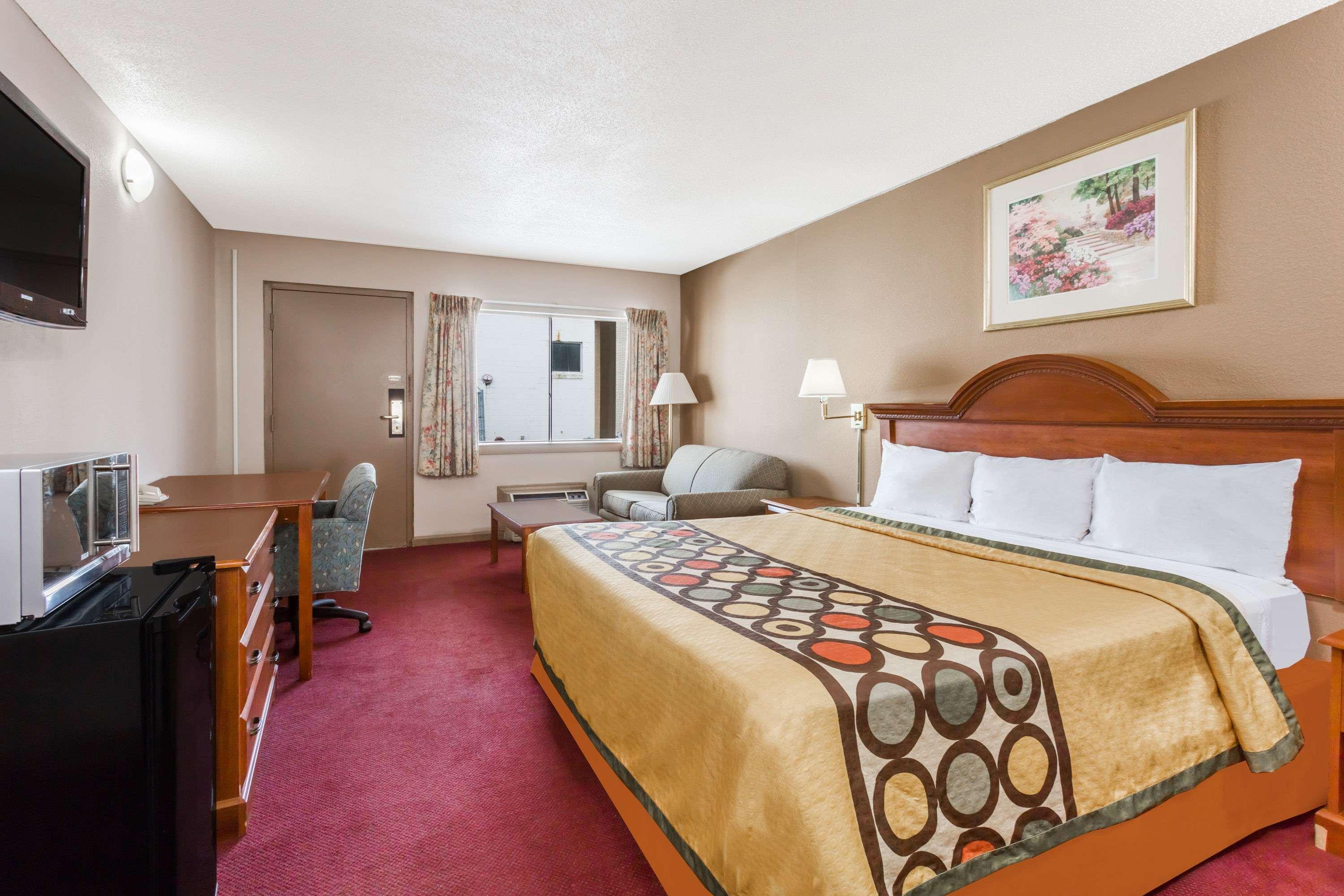 ซูเปอร์ 8 บาย วินด์แฮม กรีสโบโร Hotel กรีนส์โบโร ภายนอก รูปภาพ